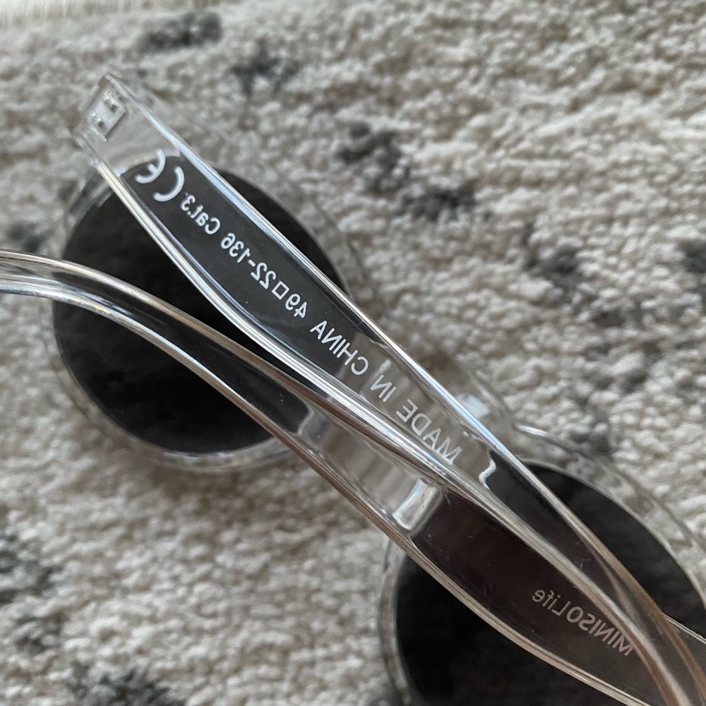 Clear Frame Sunglasses - Picture 3 of 5